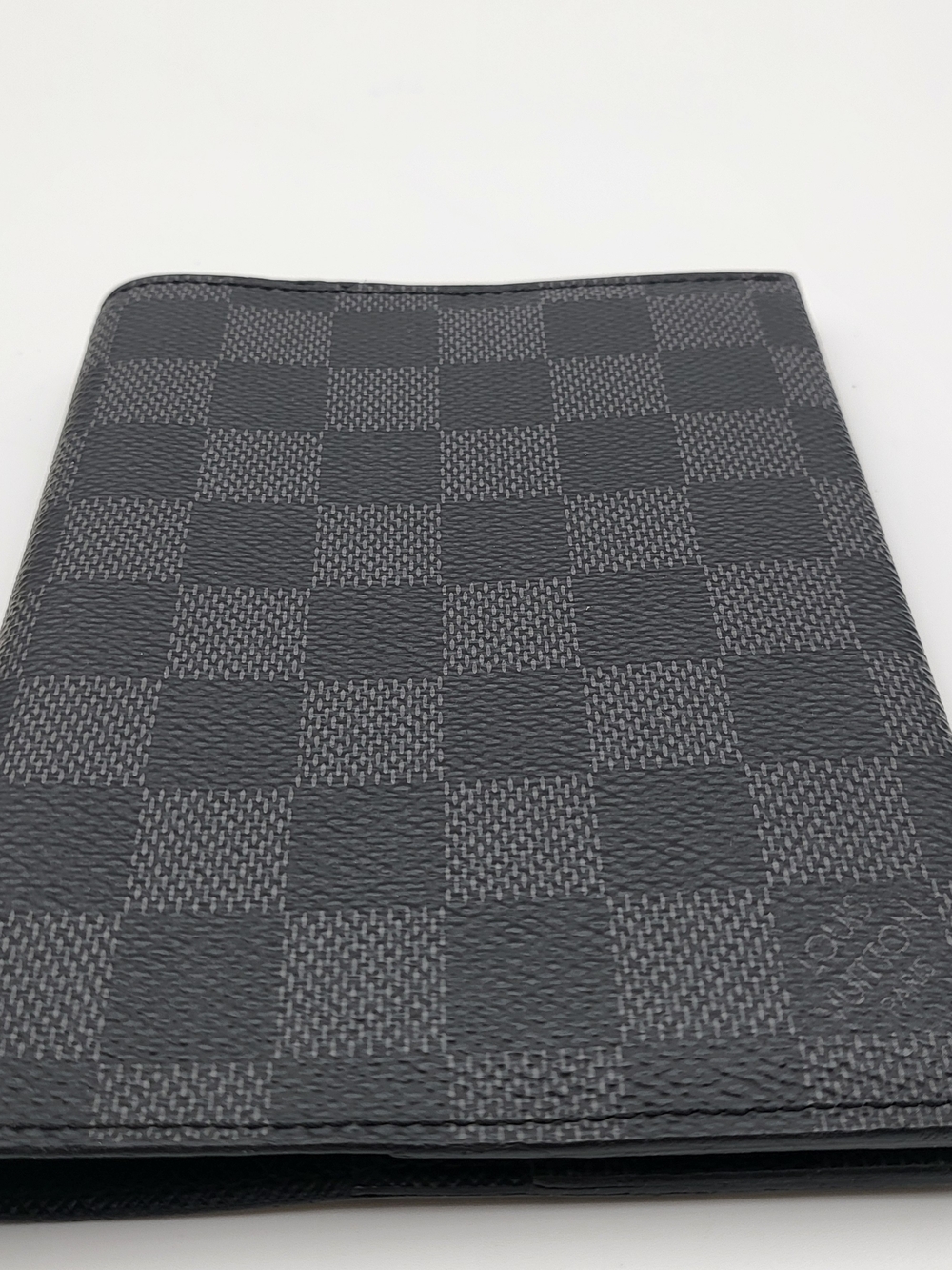 Louis Vuitton Damier Graphite Passport Holder, Authentic w/COA.... - Picture 12 of 16